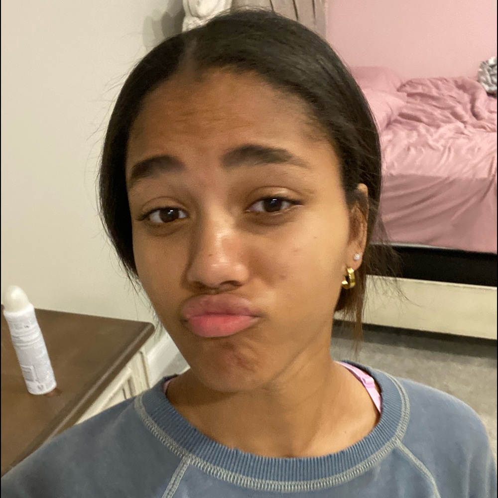 Meet your Posher, Noemi